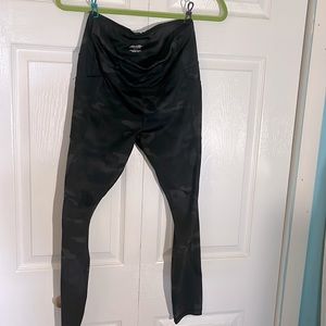 Avia Womens Medium Camo Leggings with Pockets